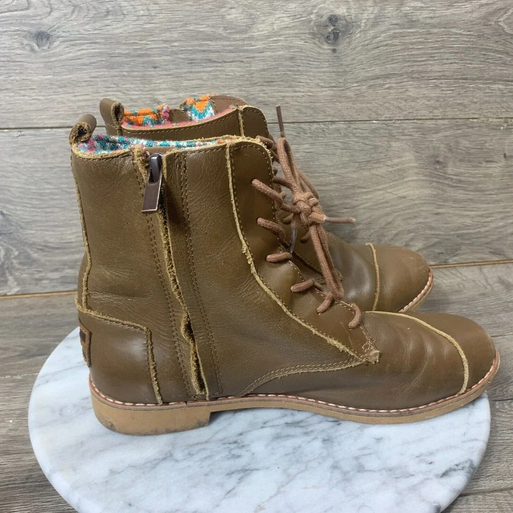 Toms Boots Womens 6.5 Brown Leather Lace Up Full Zip Ankle Comfort Outdoors Work